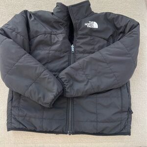 The North Face Kids Black Puffer Jacket- Reversible jacket, boxy fit